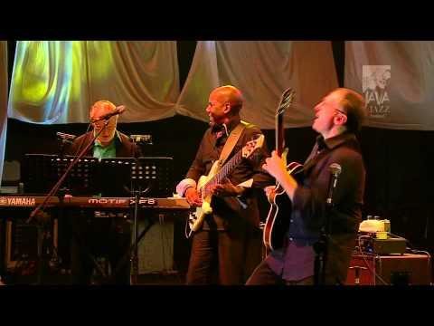 FourPlay Java Jazz festival  - Peter Gontha thumbnail