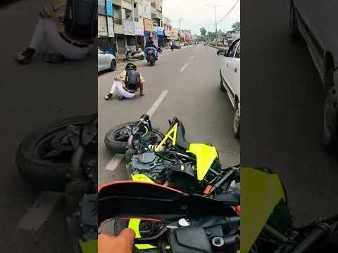 Duke crash full video is available on this channel bikestunt rider wheelie dehradun  - Sahib Stunts thumbnail